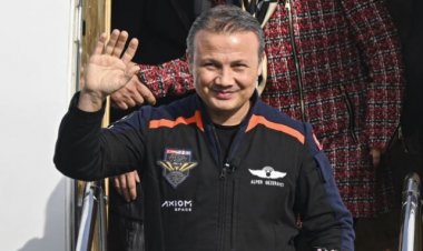 Türkiye'nin ilk astronotu Alper Gezeravcı'nın bugün Amerika Birleşik Devletleri'nden yurda döndü.