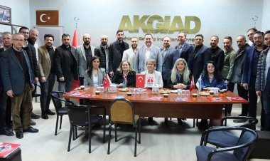 Besim Dutlulu, AKGİAD'ı ziyaret etti