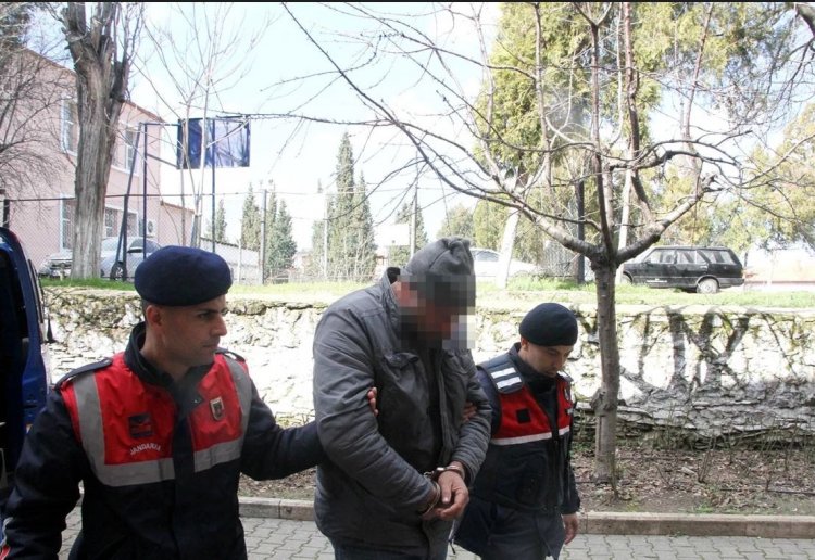 Manisa'nın Kula ilçesinde alkollü tır sürücüsü gençleri ezdi, bir kişi hayatını kaybetti