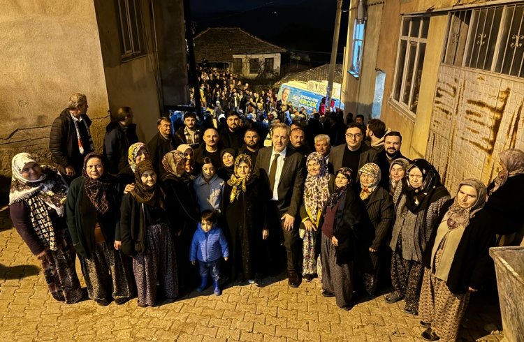 Cumhur İttifak Akhisar Belediye Başkan Adağı Ömer İşçinin Kırsaldaki ziyaretleri Miting havasında geçiyor.