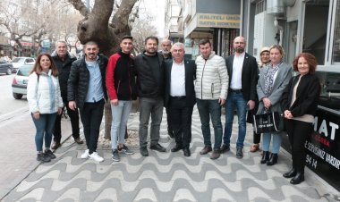 Akhisar Belediye Başkan Adayı Hüseyin İYİ Partili Ali Doğan, Reşatbey Mahallesinde esnaf ve vatandaşla buluştu