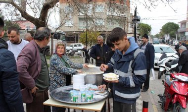 Kırkağaç Bakır Mahallesin de Asırlık Geleneklerimiz Pilav Hayrı..!