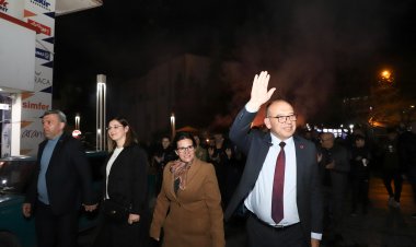 CHP’nin Turgutlu Başkan Adayı ÇetinAkın’a Mustafa Kemal Mahallesinde Sevgi Seli