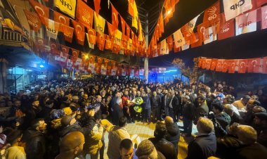 CHP’nin Turgutlu Başkan Adayı Çetin Akın’a Alankuyu’da Coşkulu Karşılama