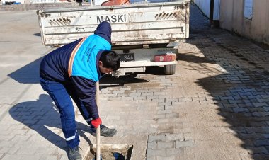Yağmur Suyu Izgaraları Temizleniyor, Yağışlara Karşı Önlem Alınıyor