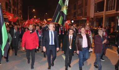 AKHİSAR BELEDİYE BAŞKAN ADAYI ÖMER İŞÇi'NİN KIRBAĞLAR MİTİNGİNE MUHTEŞEM İLGİ