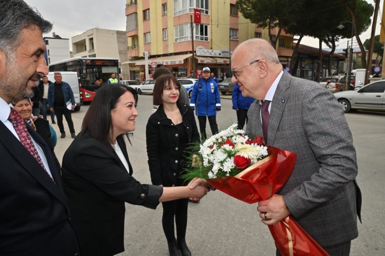 Manisa Büyükşehir Belediye Başkanı Cengiz Ergün’e Sarıgöl’de Coşkulu Karşılama