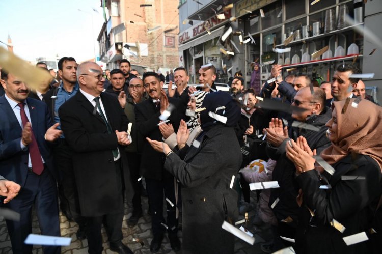 Demirci, Cumhur’un Adayları Başkan Ergün ve Kara’yı Bağrına Bastı