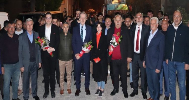 Cumhur İttifakı Akhisar Başkan Adayı Ömer işçi'yi Merter Takımı ila karşılandı