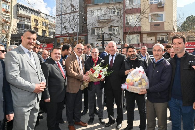 Cumhur İttifak Manisa Büyükşehir Belediye Başkan Adayı Cengiz Ergün, Yunusemre ve Şehzadeler'de Esnaf ve Vatandaşlarla Buluştu