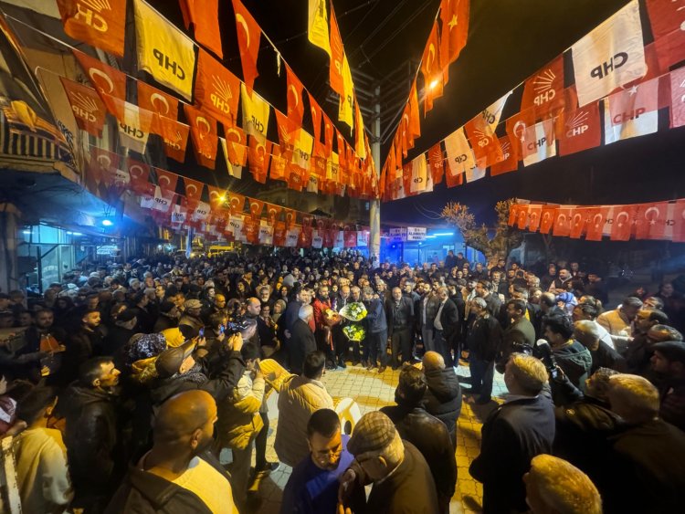 CHP’nin Turgutlu Başkan Adayı Çetin Akın’a Alankuyu’da Coşkulu Karşılama