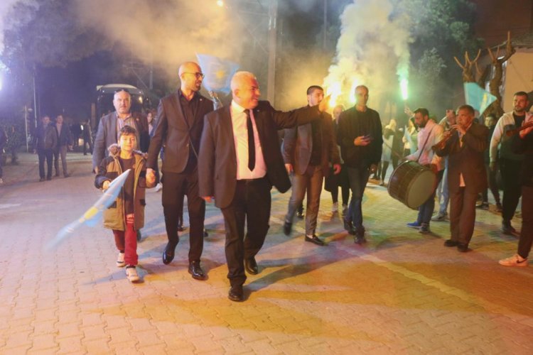 Akhisar Belediye Başkan Adayı İYİ Partili Hüseyin Ali Doğan, Ballıca ve Dereköy'de davul zurnayla karşılandı