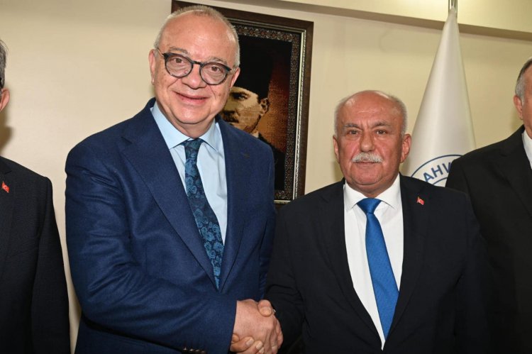 Başkan Cengiz Ergün, Oda Ziyaretlerini Sürdürüyor