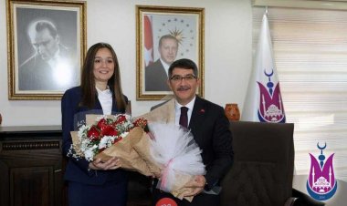 Şehzadeler Belediye Başkanı Durbay, Çelikten Görevi Devir Aldı.