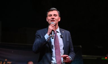 Manisalılar, Büyükşehir'in İftar Sofrasında Buluştu