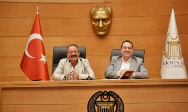 AKHİSAR BELEDİYE BAŞKANI BESİM DUTLULU, AKHİSARLI MUHTARLARLA BULUŞTU