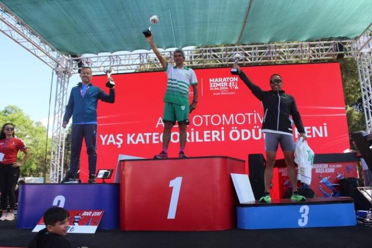 Işık ve Bayram’dan Maraton İzmir’de Başarılı Performans