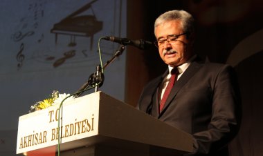 HALK EĞİTİMİ MERKEZİ MÜDÜRLÜĞÜNDEN  MUHTEŞEM PİYANO KURSU DİNLETİSİ