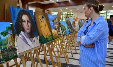 MASMEK’in Yıl Sonu Sergisi Ziyaretçilerden Beğeni Topladı