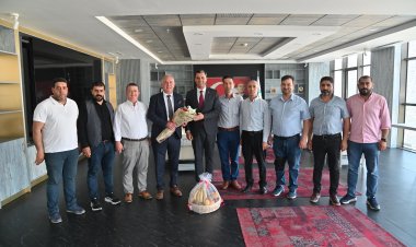 Pazarcılar Odası’ndan Başkan Zeyrek’e Ziyaret