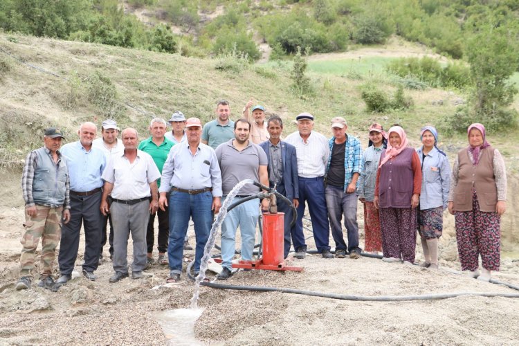 Çamyayla Muhtarı Ruhi Öz, “Ferdi Başkanımızın Yanında ve Arkasındayız”
