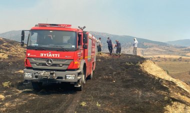 Korkutan yangın kontrol altına alındı Büyükşehir'in ekiplerinden canla başla müdahale