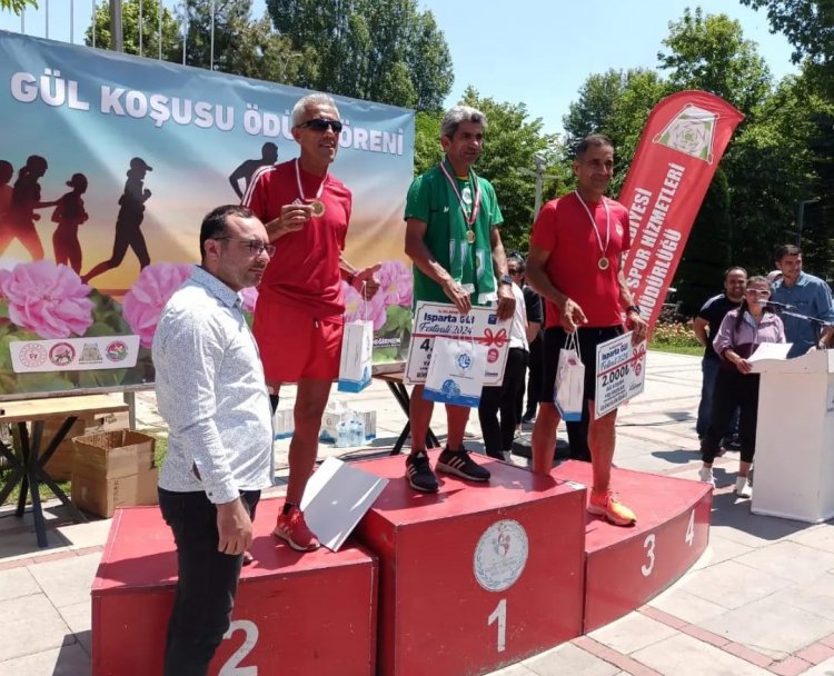 Ahmet Bayram Isparta’dan Madalya ile Döndü