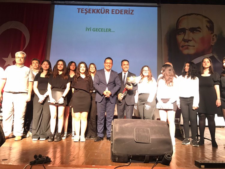 AKHİSAR HALK EĞİTİMİ MERKEZİ MÜDÜRLÜĞÜ VE ŞEYH İSA ANADOLU LİSESİNDEN MUHTEŞEM TÜRK SANAT MÜZİĞİ KONSERİ