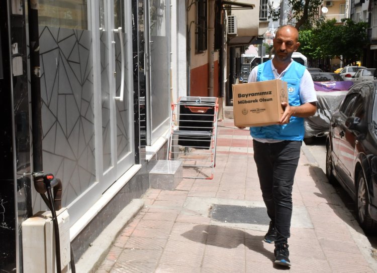 Büyükşehir Bayramda İhtiyaç Sahiplerinin Yanında