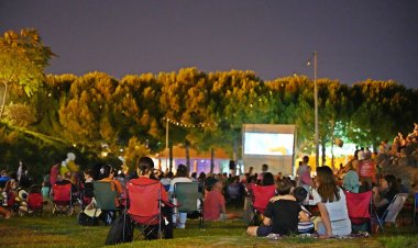 AKHİSAR AKŞAMLARI SİNEMA VE KONSERLERLE RENKLENİYOR