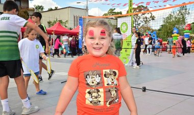 Kurtuluş Günü Etkinlikleri Çocukları Sevindirdi