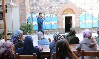 Saruhanlı’dan Gelen 90 Kişilik Kadın Kafilesi Tarihi Mekanları Ziyaret Etti