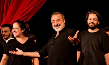 Manisa Şehir Tiyatrosu Adana’da