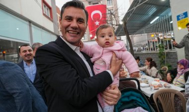 Başkan Zeyrek Akhisar’da Balkan Göçmenleri ile İftarda Buluştu