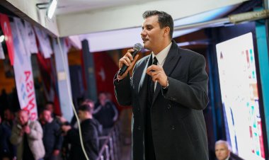 Başkan Zeyrek, Demirci’de İftar Buluşmasında Yapılacak Yatırımları Açıkladı