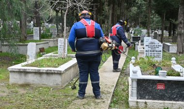 Büyükşehir’den Mezarlıklarda Bayram Öncesi Bakım ve Temizlik Seferberliği