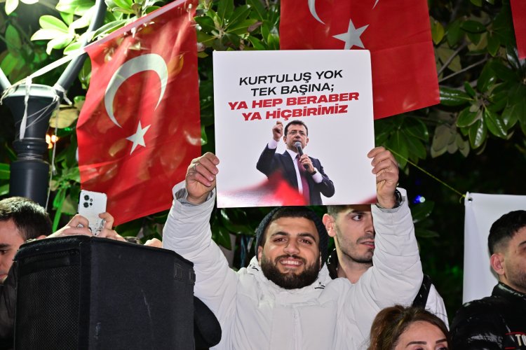 Manisa’da İmamoğlu’na Destek Yürüyüşü