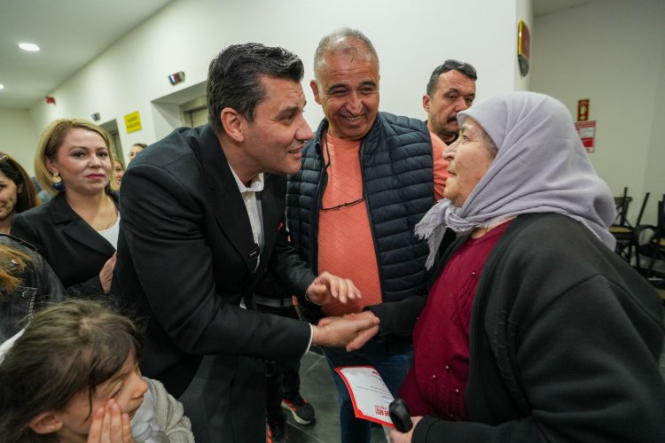 MANİSA’DA DEMOKRASİ ŞÖLENİ