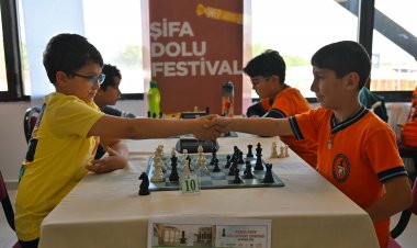 Mesir Festivali’nde Satranç Heyecanı