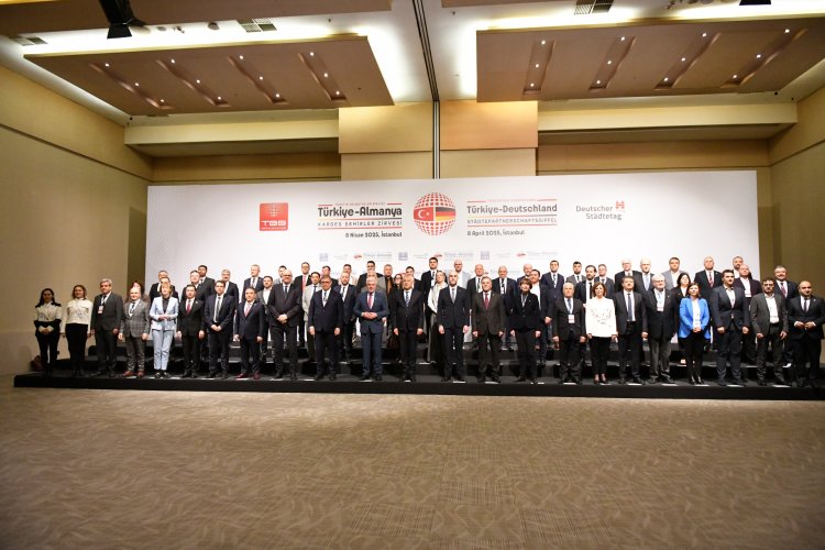 Manisa Büyükşehir Türkiye-Almanya Kardeş Şehirler Zirvesi’ne Katıldı