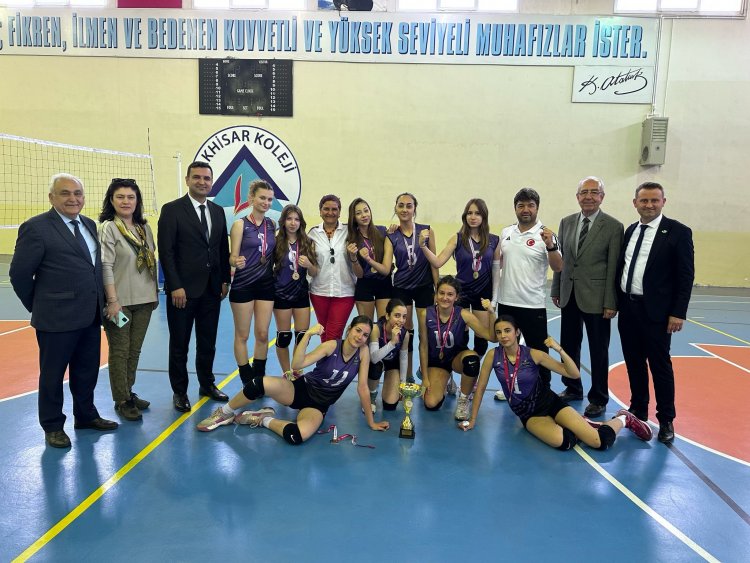 2. Küme Genç Kızlar Voleybol müsabakaları tamamlandı.