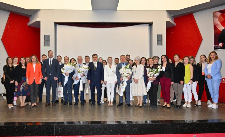 Büyükşehir’den Mesir Festivali'nde Şifa Paneli