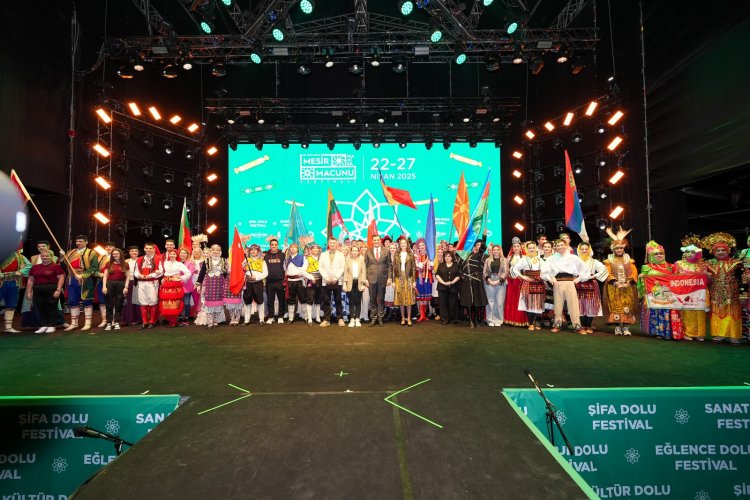 Festival’de Kültür ve Nostalji Dolu Unutulmaz Gece