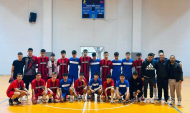 19 Mayıs Atatürk’ü Anma Gençlik ve Spor Bayramı Etkinlikleri Kapsamında Genç erkekler futsal müsabakaları