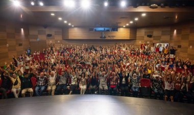 Büyükşehir’den işitme engellilere özel film gösterimi