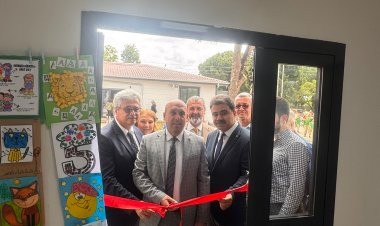 AKHİSAR HALK EĞİTİMİ MERKEZİ MÜDÜRLÜĞÜ  HAYAT BOYU ÖĞRENME HAFTASI MEDAR VE ZEYTİNLİOVA SERGİLERİ AÇILIŞLARI GERÇEKLEŞTİRİLDİ.