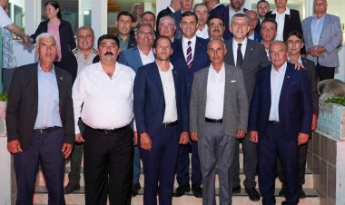 Başkan Zeyrek Köprübaşı’nda Muhtarlarla Buluştu