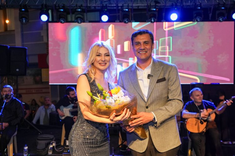 Başkan Zeyrek Alaşehir Uluderbent’te Kiraz Festivali Coşkusuna Ortak Oldu