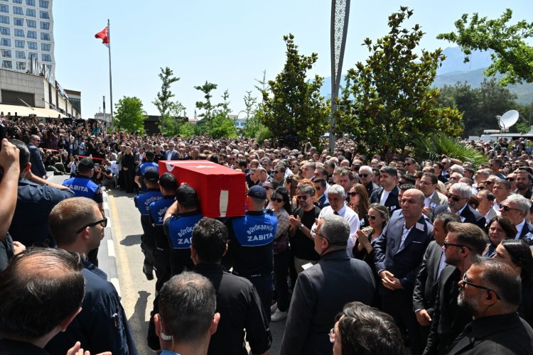 On Binlerle Birlikte Başkanımızı Son Yolculuğuna Uğurladık