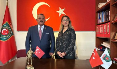 BİR BAYRAK DEVRİ, BİR HİZMET NÖBETİ